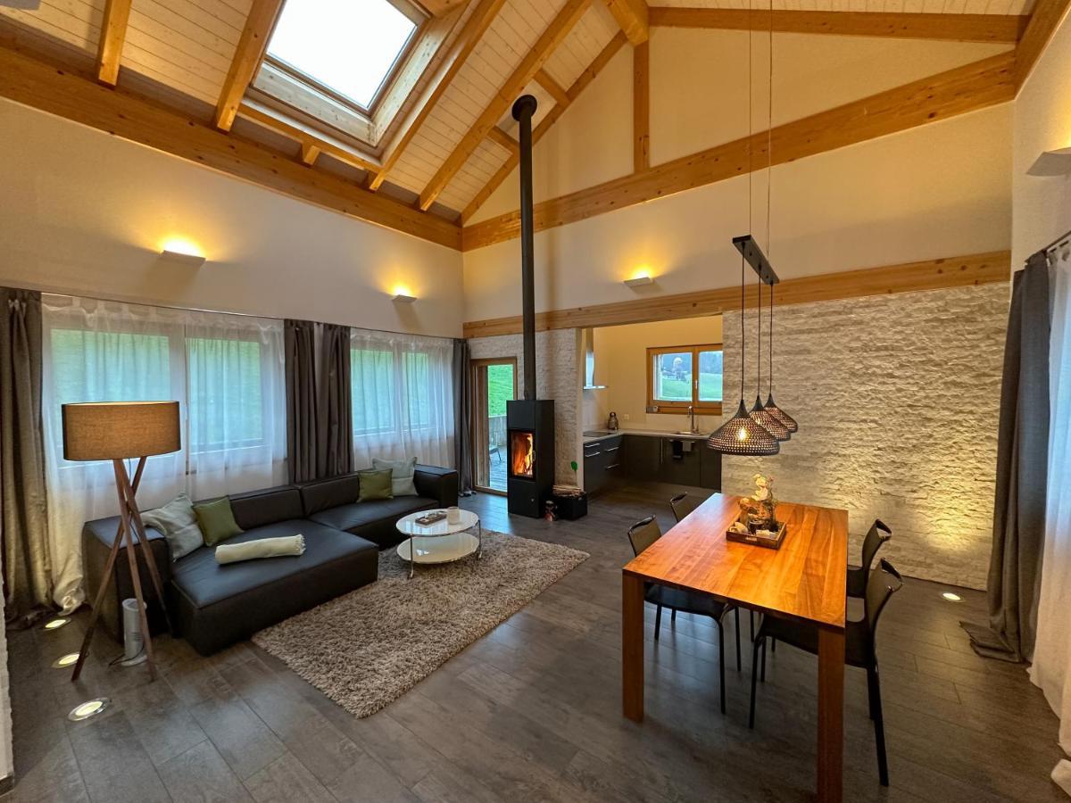 Gaestehaus Myhideaway Chalet Reichenbach im Kandertal