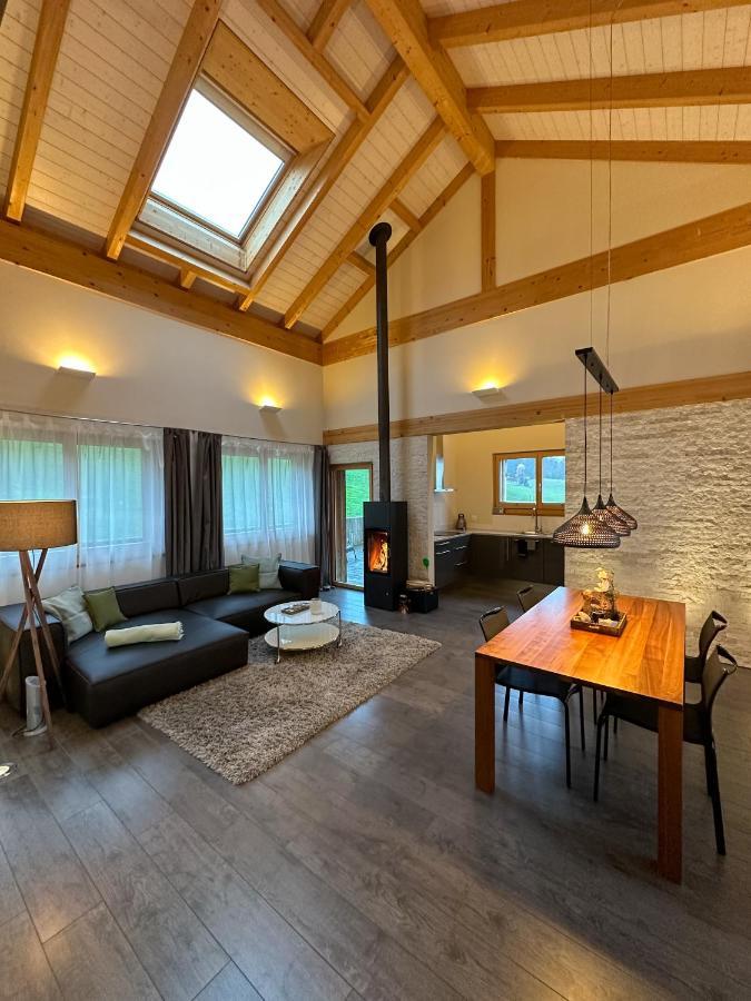 Gaestehaus Myhideaway Chalet Reichenbach im Kandertal